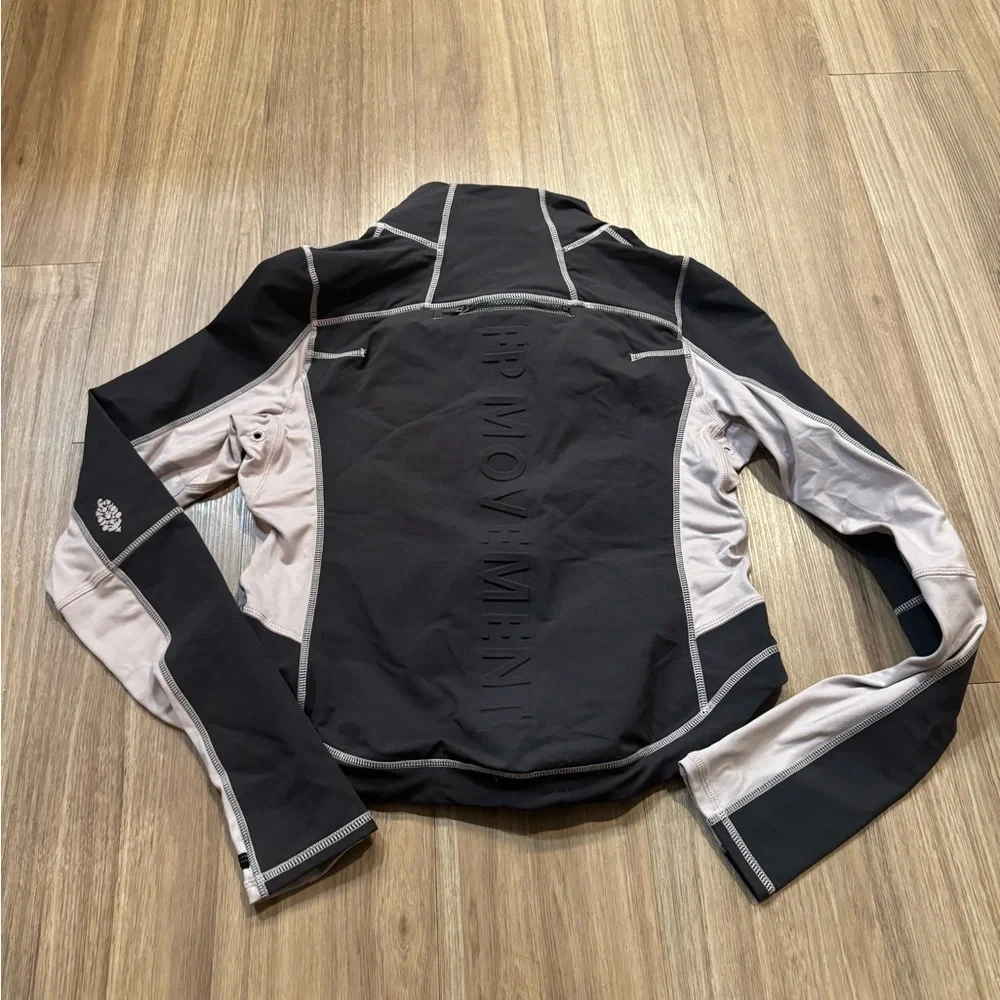 NWOT Free People Movement Dasher‎ Run Jacket | Small | Black